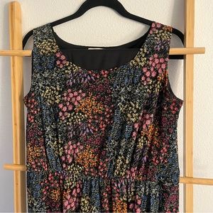 Jane and Delancey 90s style floral print dress size M gently worn